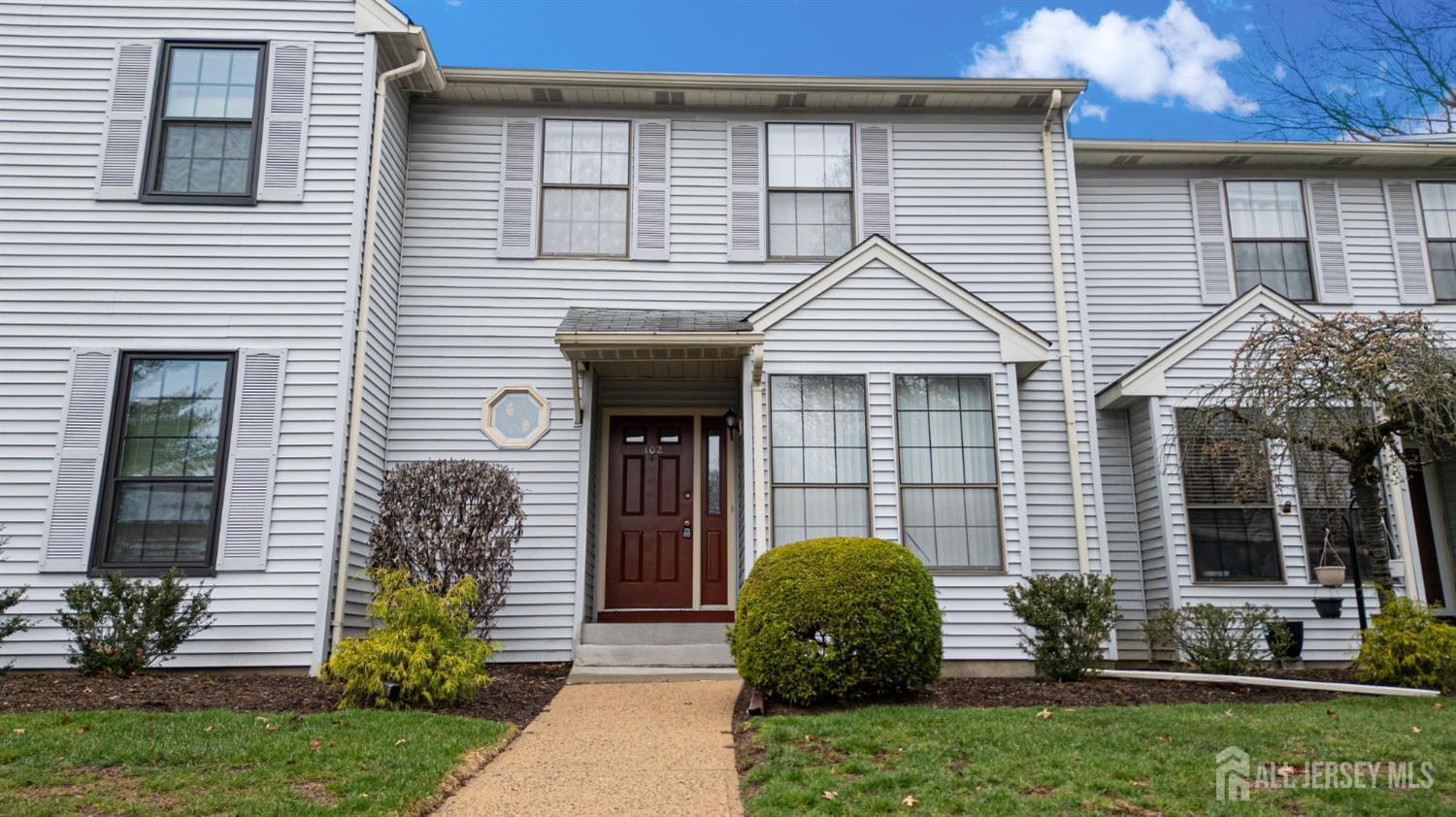 102 Timber Oaks Road Edison, NJ 08820 - Photo 45 of 46
