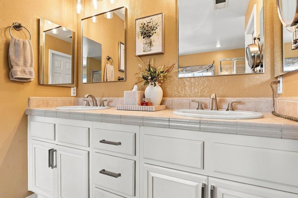 316 Spring Canyon Way Oceanside, CA 92057 - Photo 21 of 45 Gallery Image 21