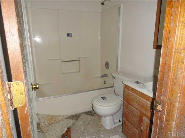 342 Stoney Point Road Fayetteville, NC 28304 - Photo 7 of 8 Gallery Image 7