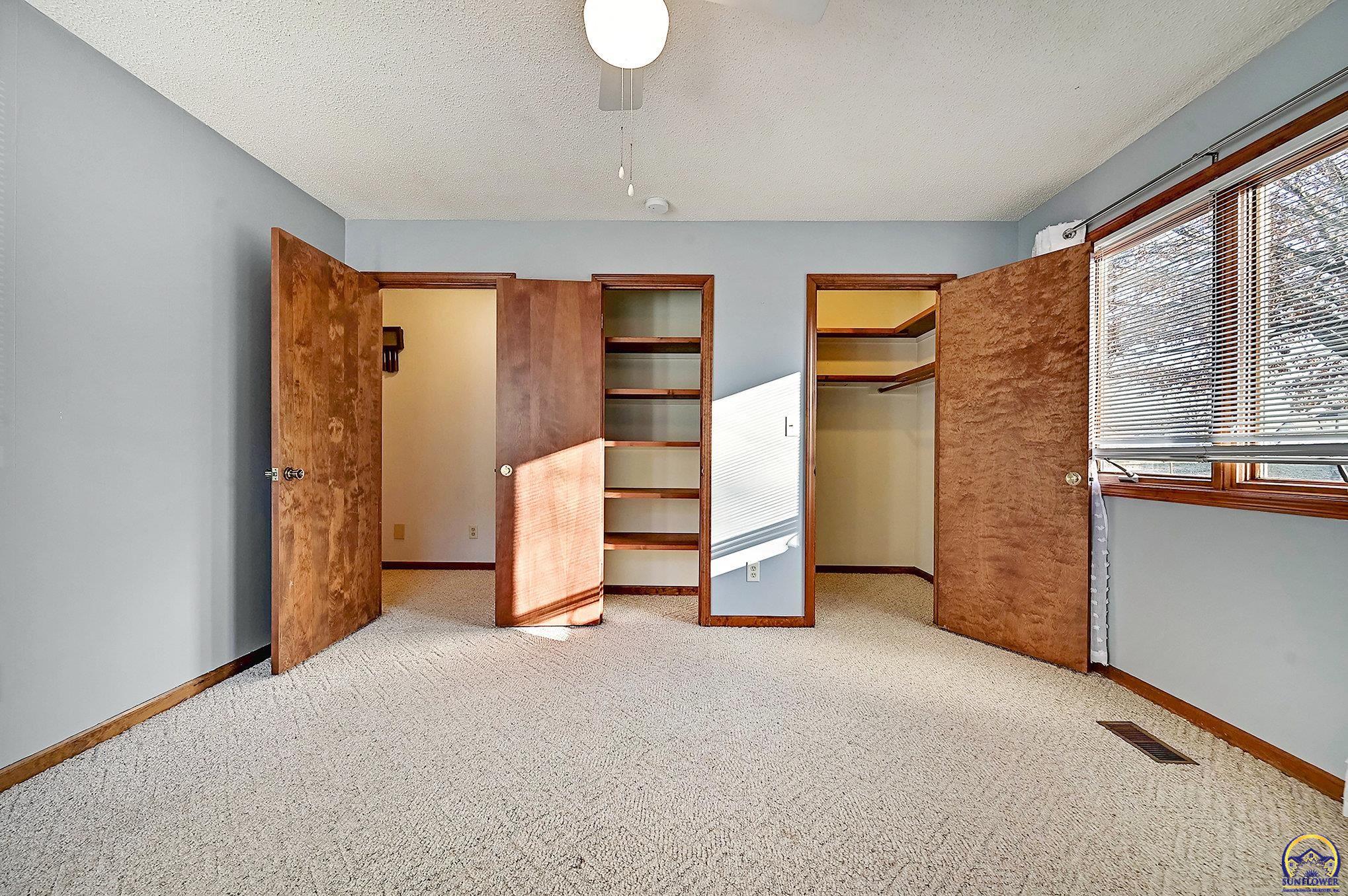 2709 Lawrence Avenue Lawrence, KS 66047 - Photo 23 of 36