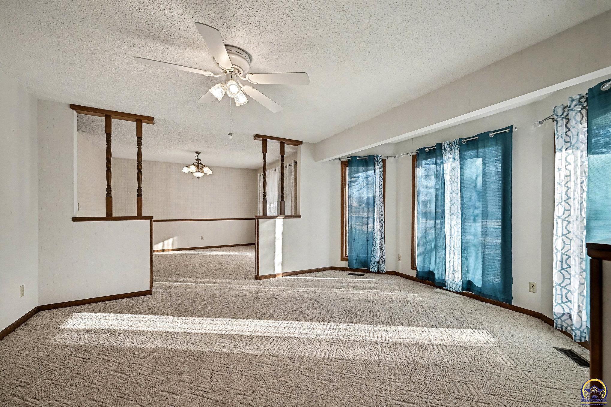 2709 Lawrence Avenue Lawrence, KS 66047 - Photo 7 of 36