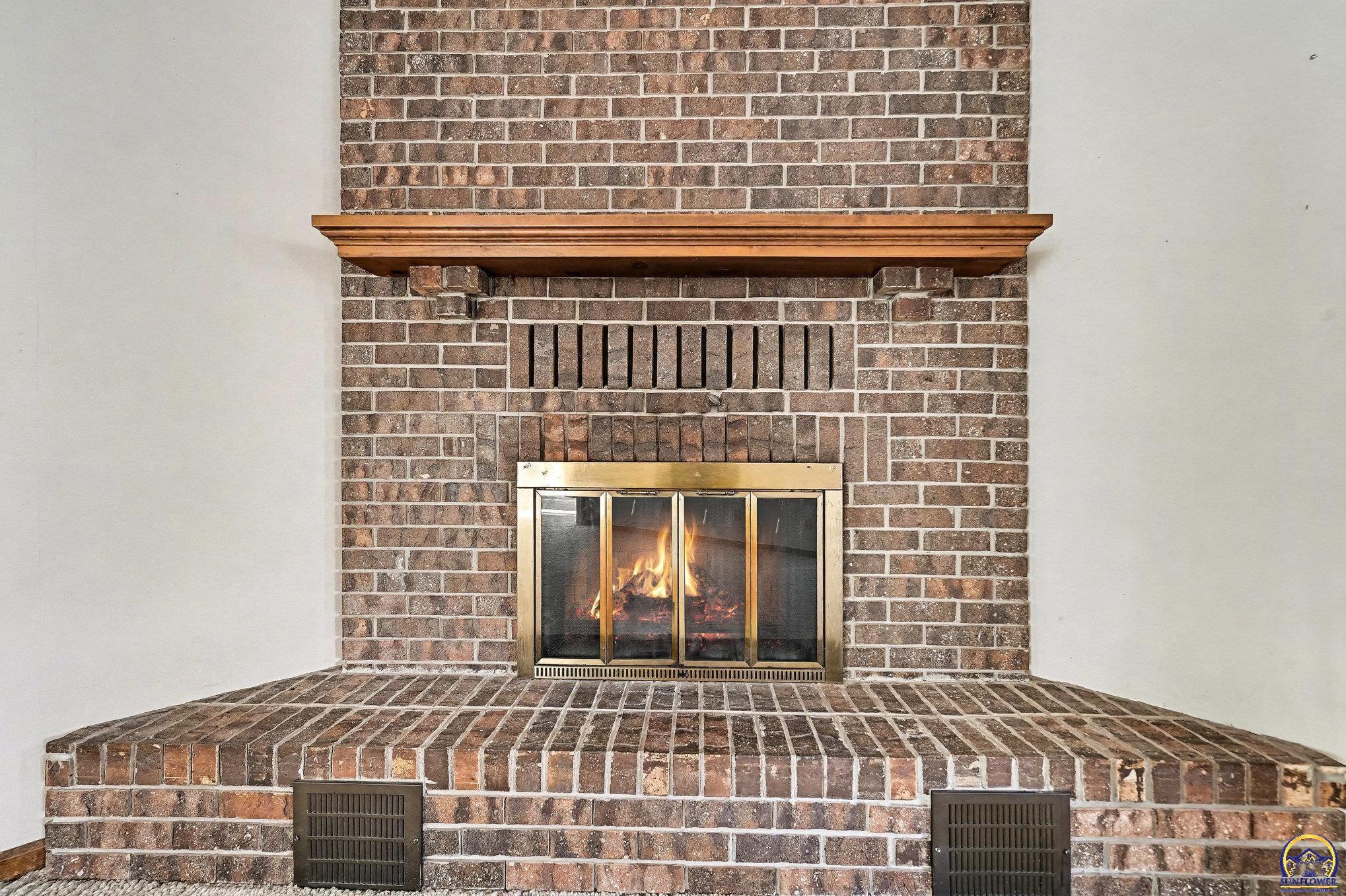 2709 Lawrence Avenue Lawrence, KS 66047 - Photo 10 of 36