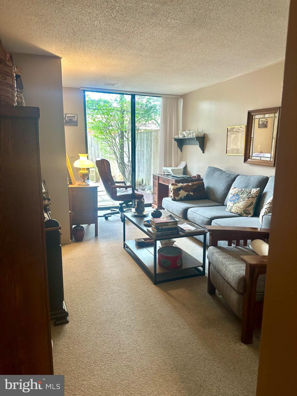 1 Markham Road, Unit 1D Princeton, NJ 08540 - Photo 20 of 52 Cozy living space with natural light.