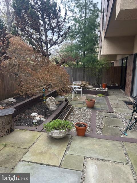 1 Markham Road, Unit 1D Princeton, NJ 08540 - Photo 51 of 52 Tranquil garden retreat with stone pathways.