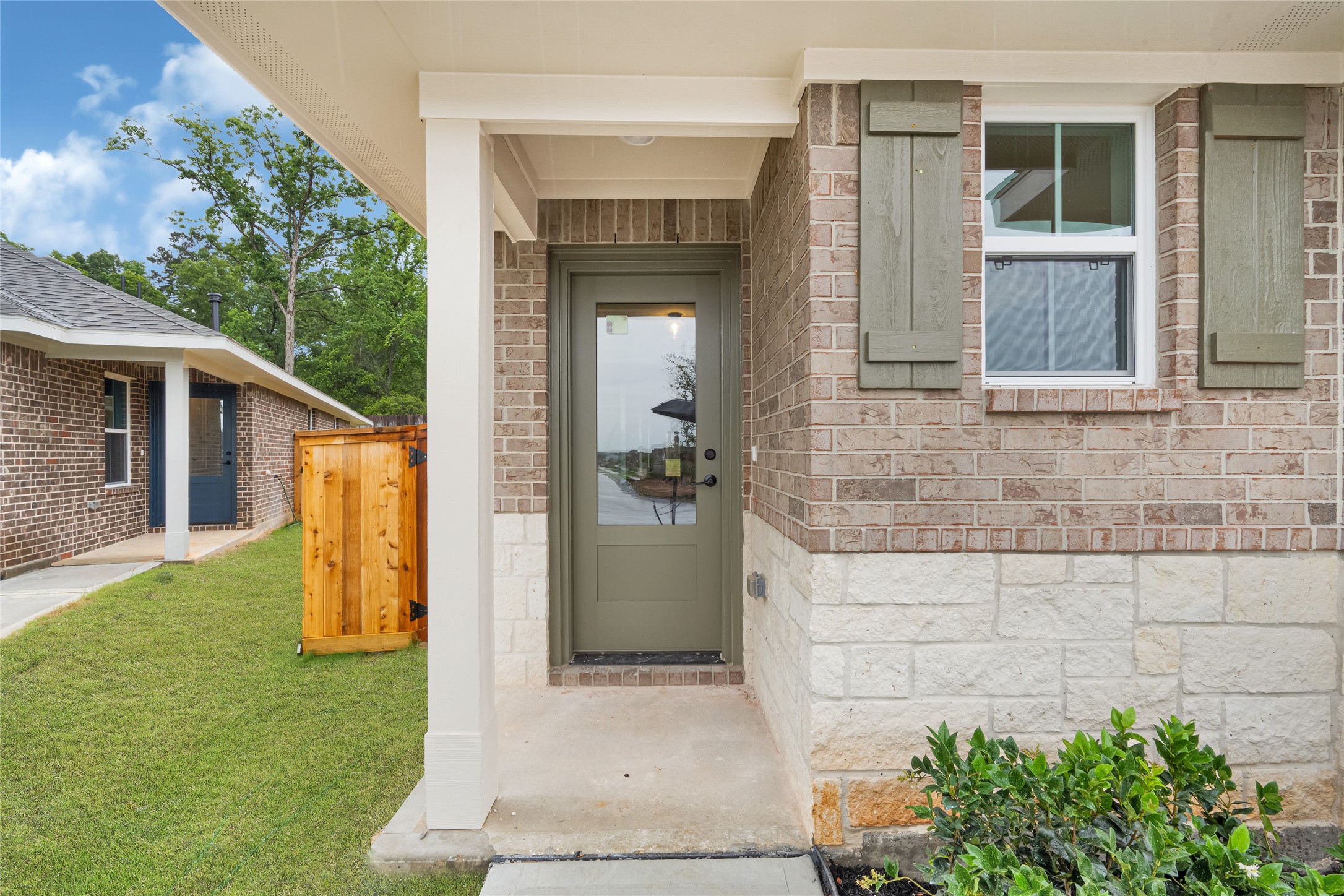 9348 Hard Rock Road Conroe, TX 77303 - Photo 3 of 22 Front Porch Entrance