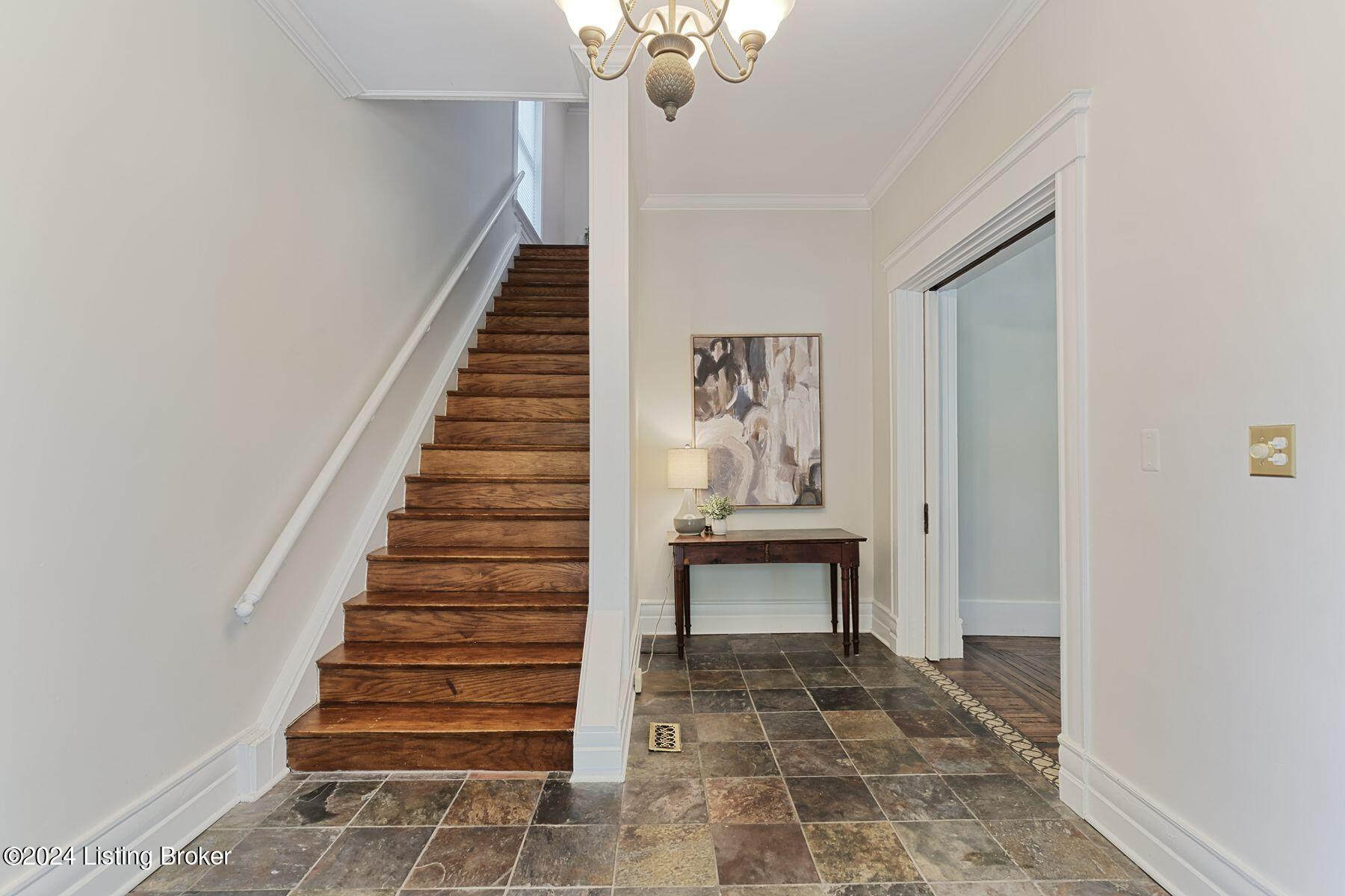 1288 Cherokee Road Louisville, KY 40204 - Photo 6 of 66 photo_online_005