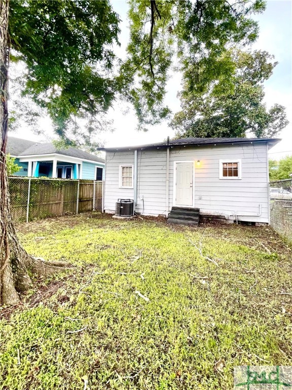 120 Ferrill Street Savannah, GA 31415 - Photo 21 of 22 BACKYARD