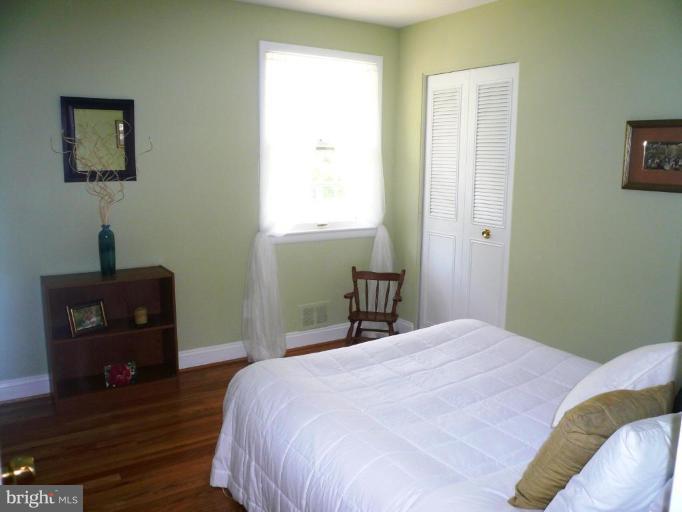 404 Greer Avenue Silver Spring, MD 20901 - Photo 15 of 23 Bedroom #3