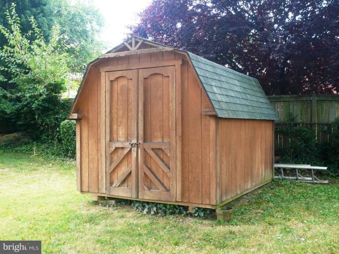 404 Greer Avenue Silver Spring, MD 20901 - Photo 21 of 23 Shed