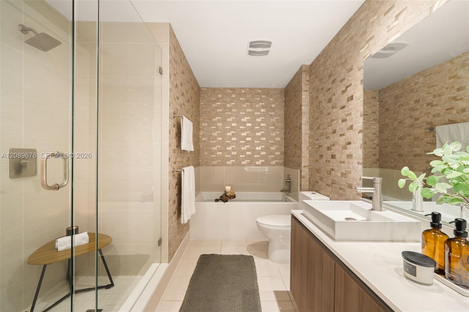 201 Southwest 17th Road, Unit 511 Miami, FL 33129 - Photo 19 of 38 Gallery Image 19
