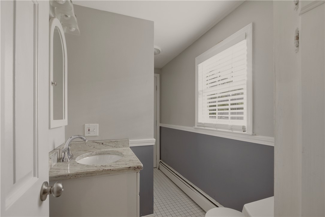 21 King Road Tiverton, RI 02878 - Photo 14 of 50 Gallery Image 14