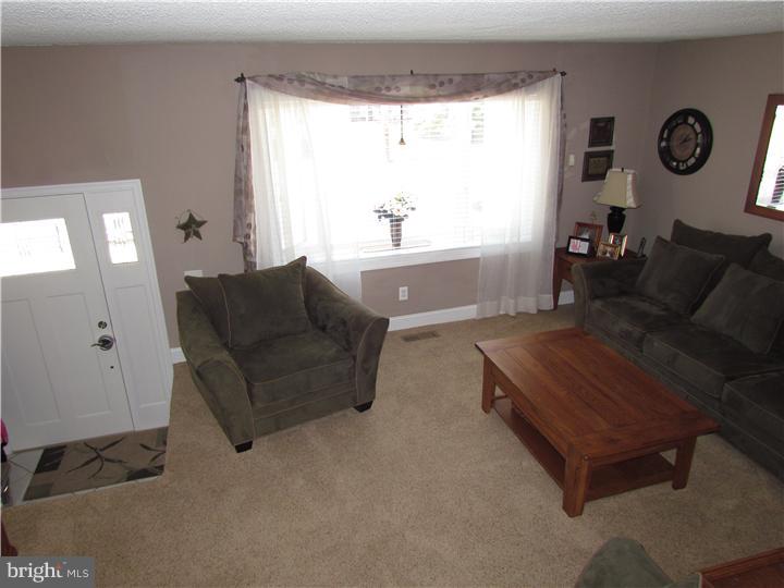 3537 Teton Road Philadelphia, PA 19154 - Photo 9 of 20