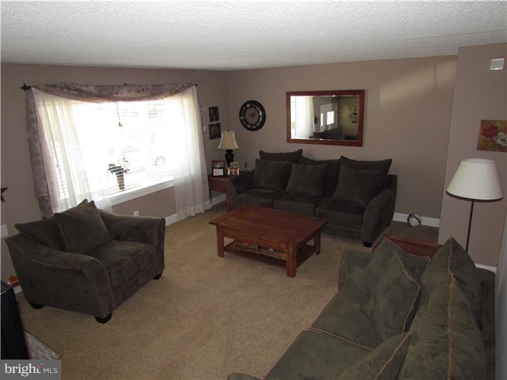 3537 Teton Road Philadelphia, PA 19154 - Photo 10 of 20