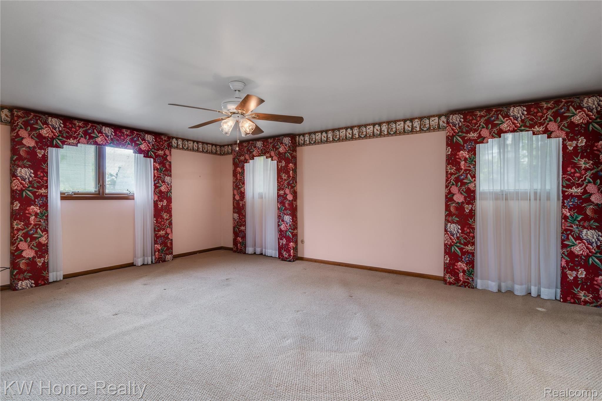 30059 Richmond Road Farmington, MI 48334 - Photo 17 of 39 21-print-30059 Richmond Road - Farmington Hills0016.jpg