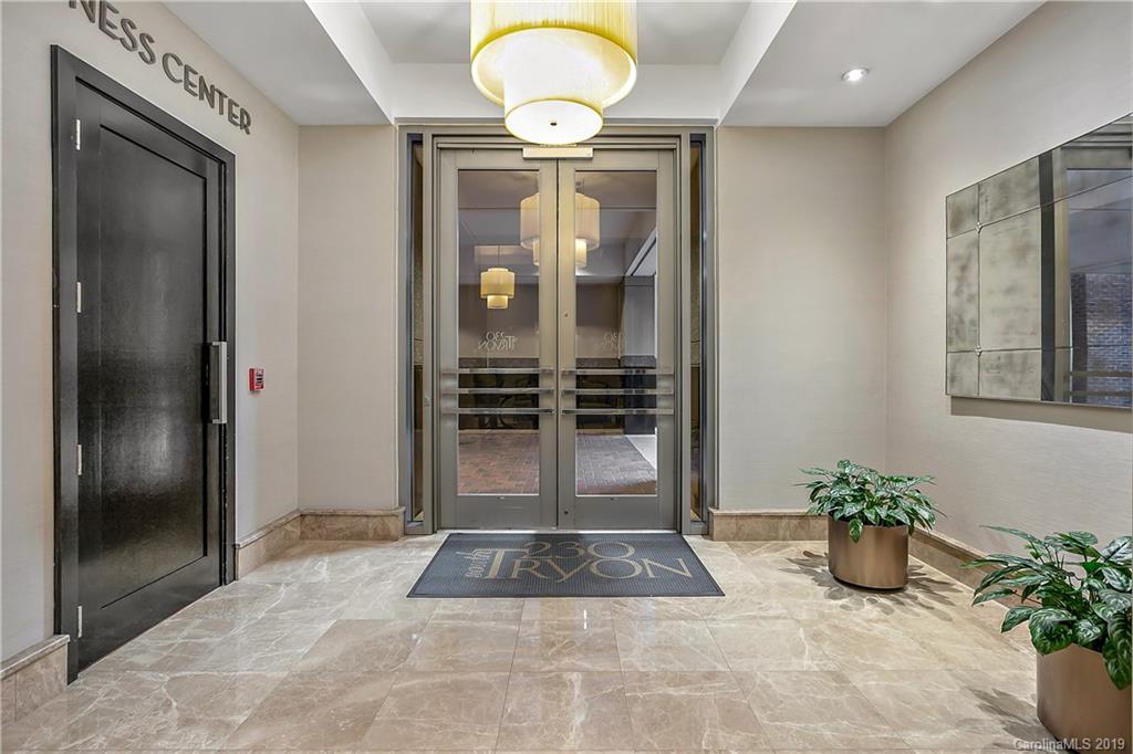 230 South Tryon Street, Unit 703 Charlotte, NC 28202 - Photo 21 of 22 a view of entryway
