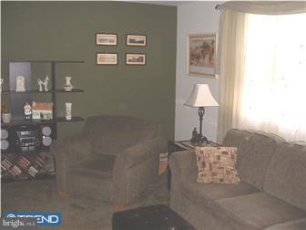 8323 Ridgeway Street Philadelphia, PA 19111 - Photo 4 of 6 Gallery Image 4