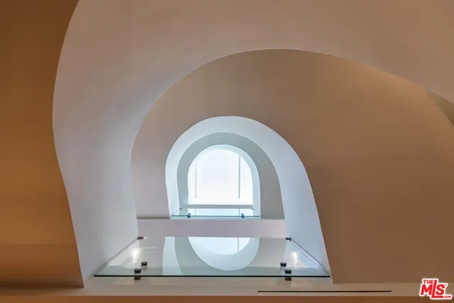 $19,500,000 | 1395 North Doheny Drive, Los Angeles, CA 90069