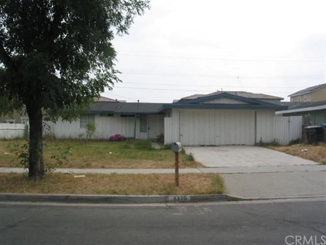 3335 Arapahoe Street Riverside, CA 92503 - Photo 1 of 1 a backyard of a house