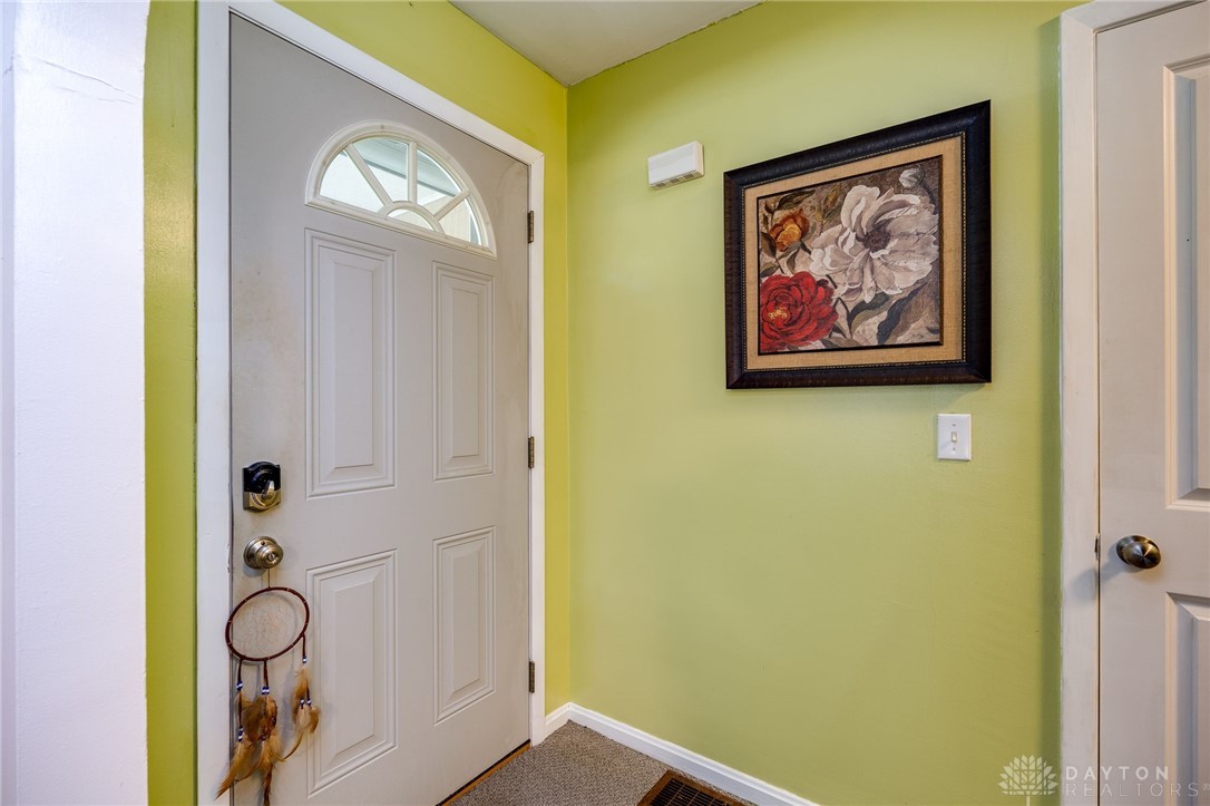 95 New London Road Hamilton, OH 45013 - Photo 5 of 31 Gallery Image 5