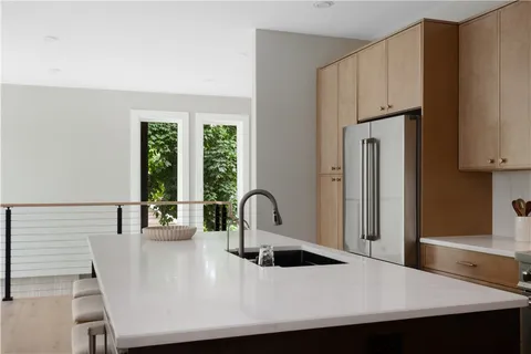 $1,395,000 | 43 12th Street, Unit B, Providence, RI 02906