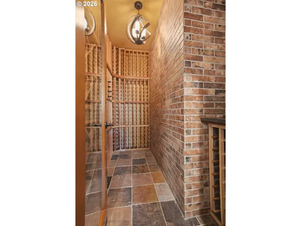$2,395,000 | 49164 McKenzie Highway, Vida, OR 97488