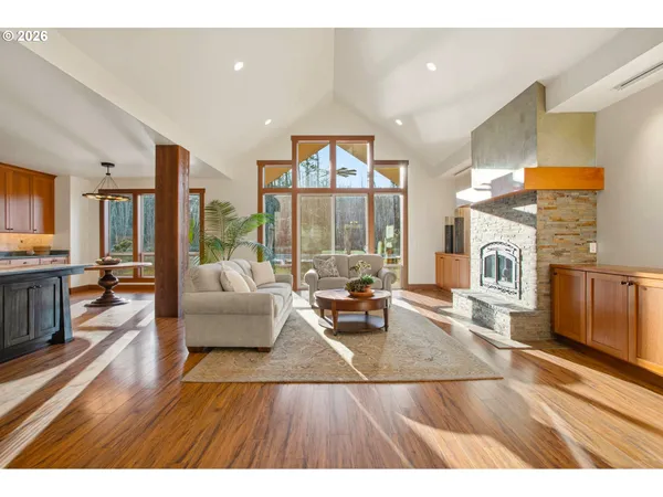 $2,395,000 | 49164 McKenzie Highway, Vida, OR 97488