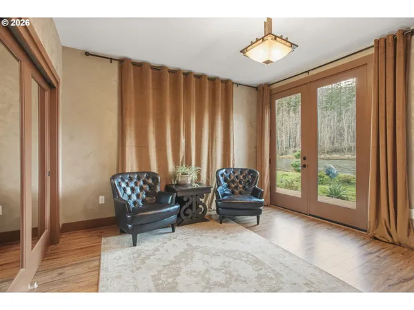 $2,395,000 | 49164 McKenzie Highway, Vida, OR 97488