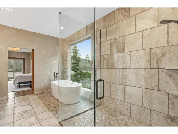 $2,395,000 | 49164 McKenzie Highway, Vida, OR 97488