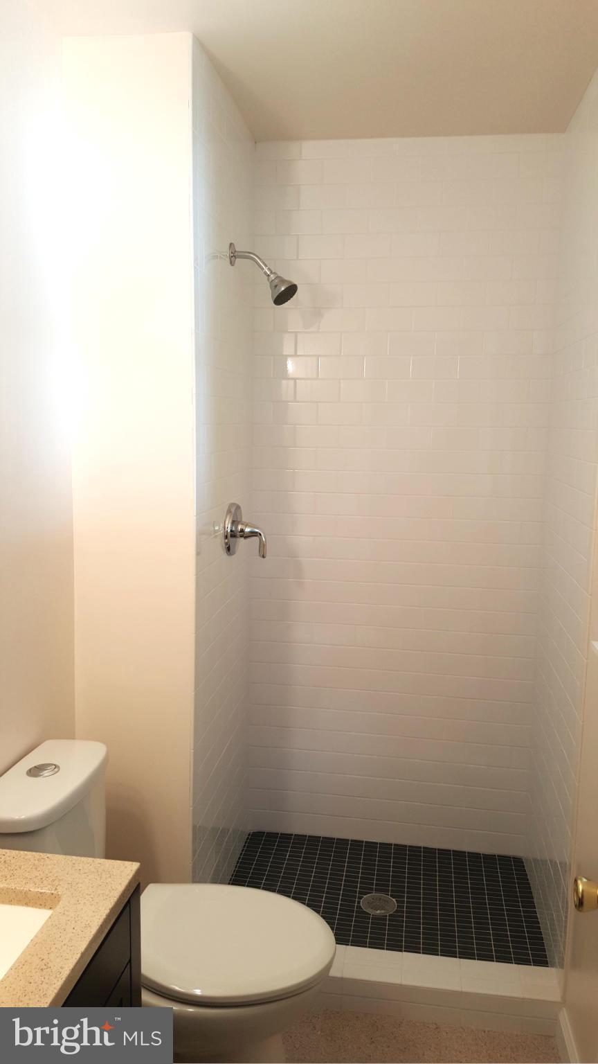 4728 Kilbane Road Woodbridge, VA 22193 - Photo 11 of 14 Bath (Master)