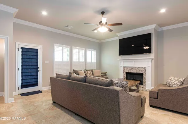 $315,000 | 100 Rose Of Sharon Lane, Lafayette, LA 70508