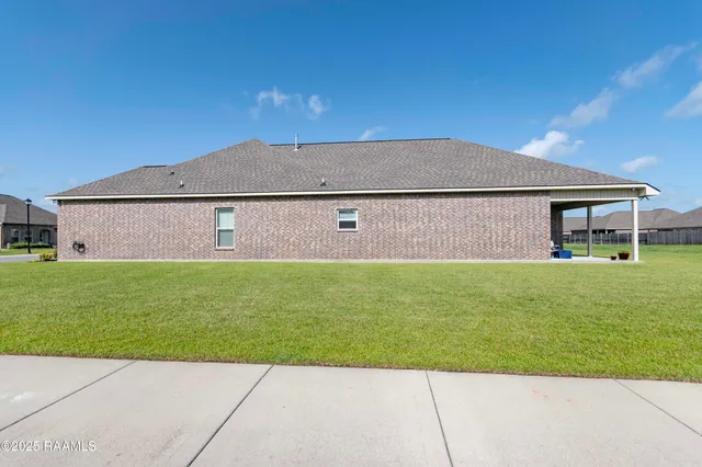 $315,000 | 100 Rose Of Sharon Lane, Lafayette, LA 70508