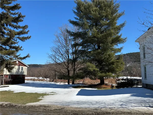 $319,000 | 118 Main Street, Laurens, NY 13796