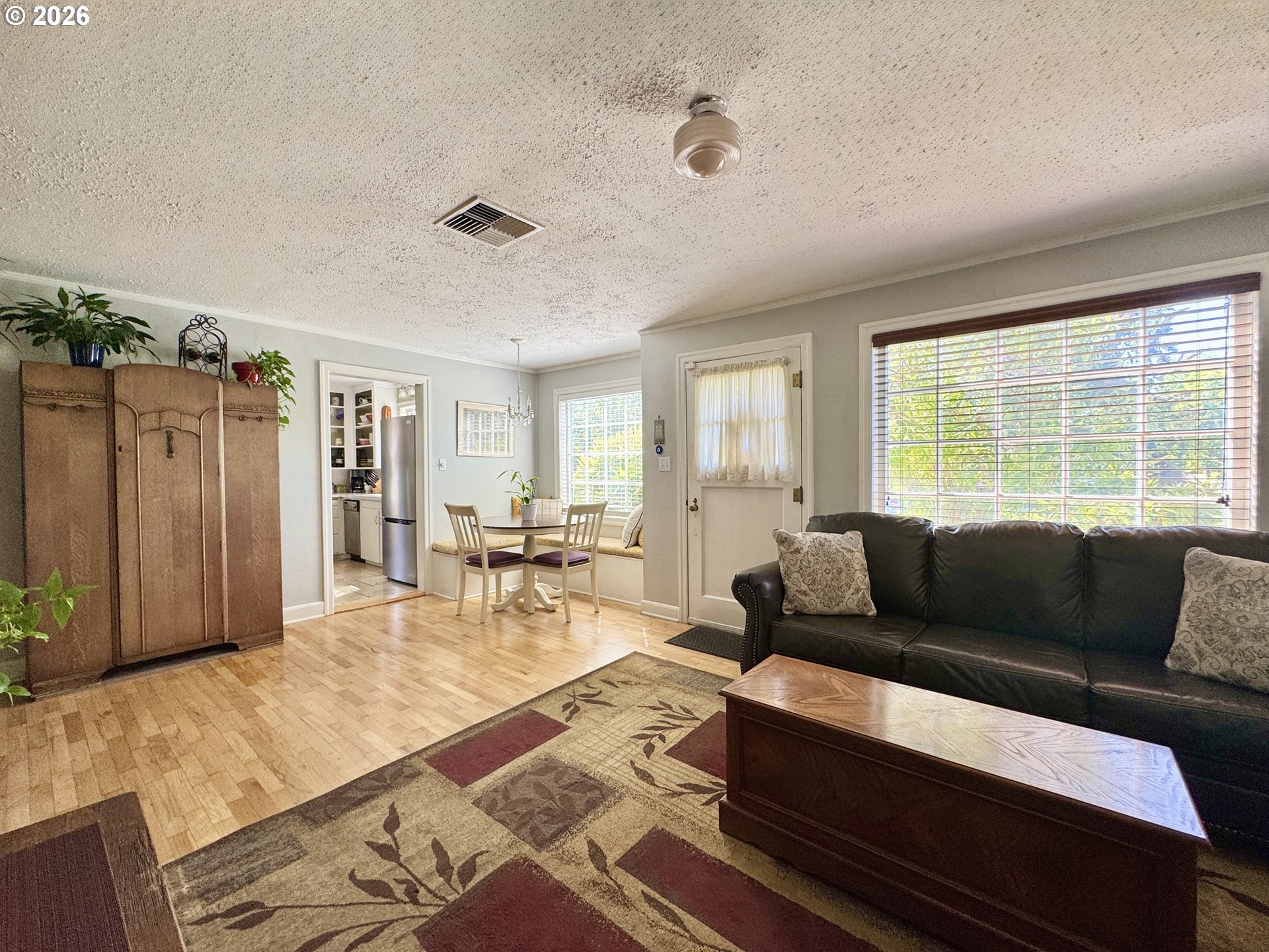 551 6th Street Springfield, OR 97477 - Photo 11 of 48 Gallery Image 11