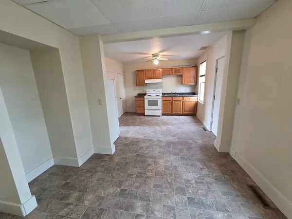 $1,800 | 67 Pleasant Street, Unit 67, Ware, MA 01082