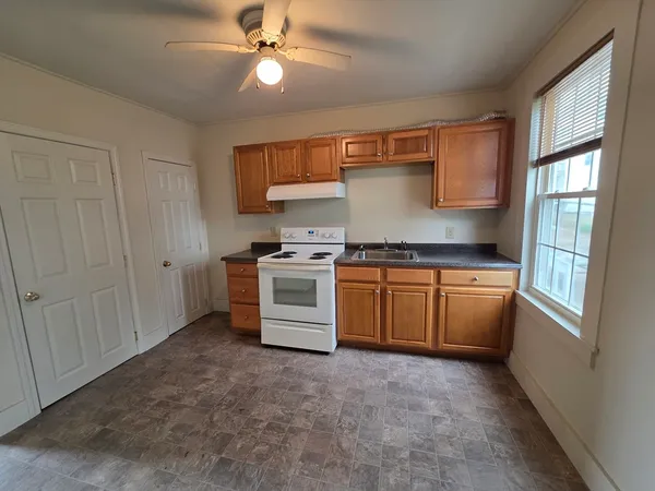 $1,800 | 67 Pleasant Street, Unit 67, Ware, MA 01082