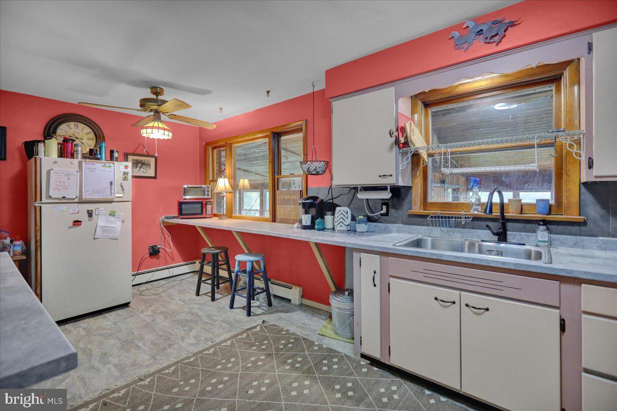 866 Kimmerlings Road Lebanon, PA 17046 - Photo 14 of 33 Extra prep space
