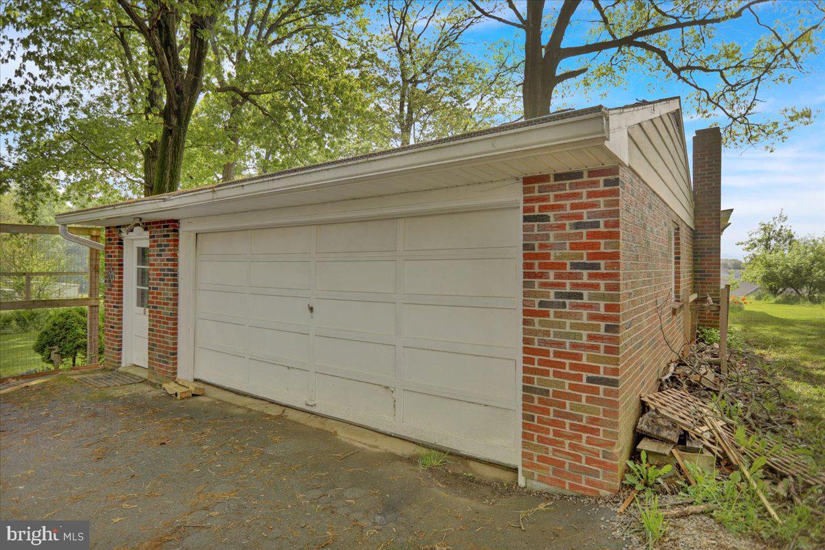 866 Kimmerlings Road Lebanon, PA 17046 - Photo 26 of 33 2 car detached garage