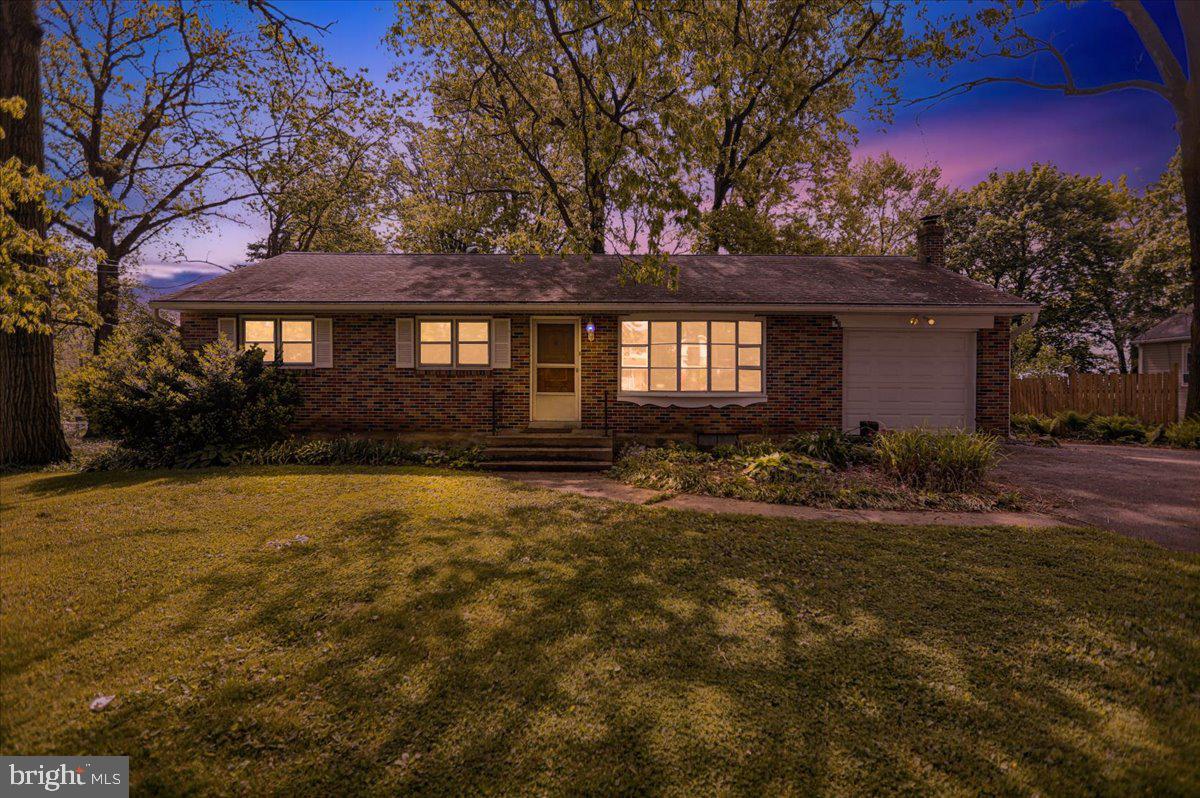 866 Kimmerlings Road Lebanon, PA 17046 - Photo 3 of 33 Gallery Image 3