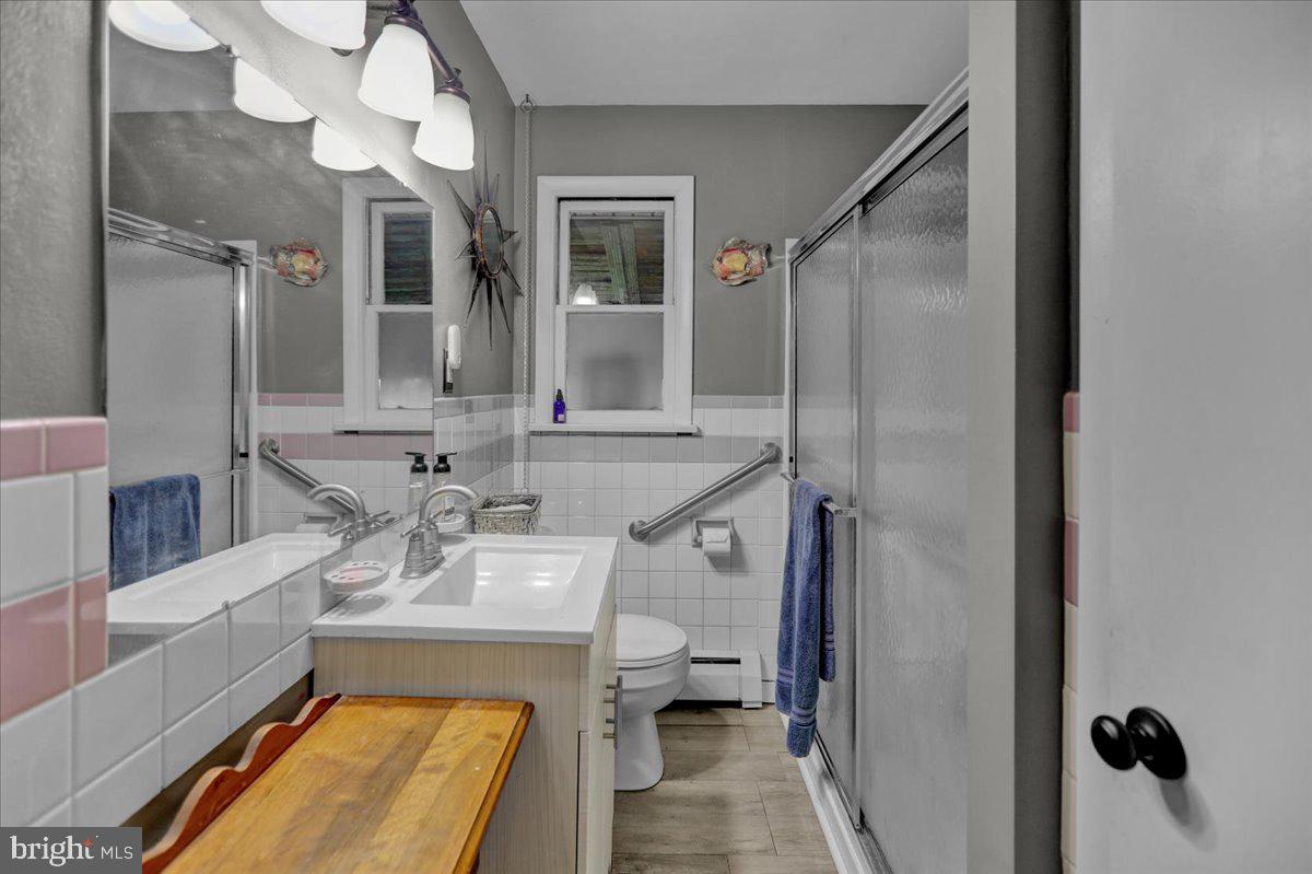 866 Kimmerlings Road Lebanon, PA 17046 - Photo 7 of 33 Full bath