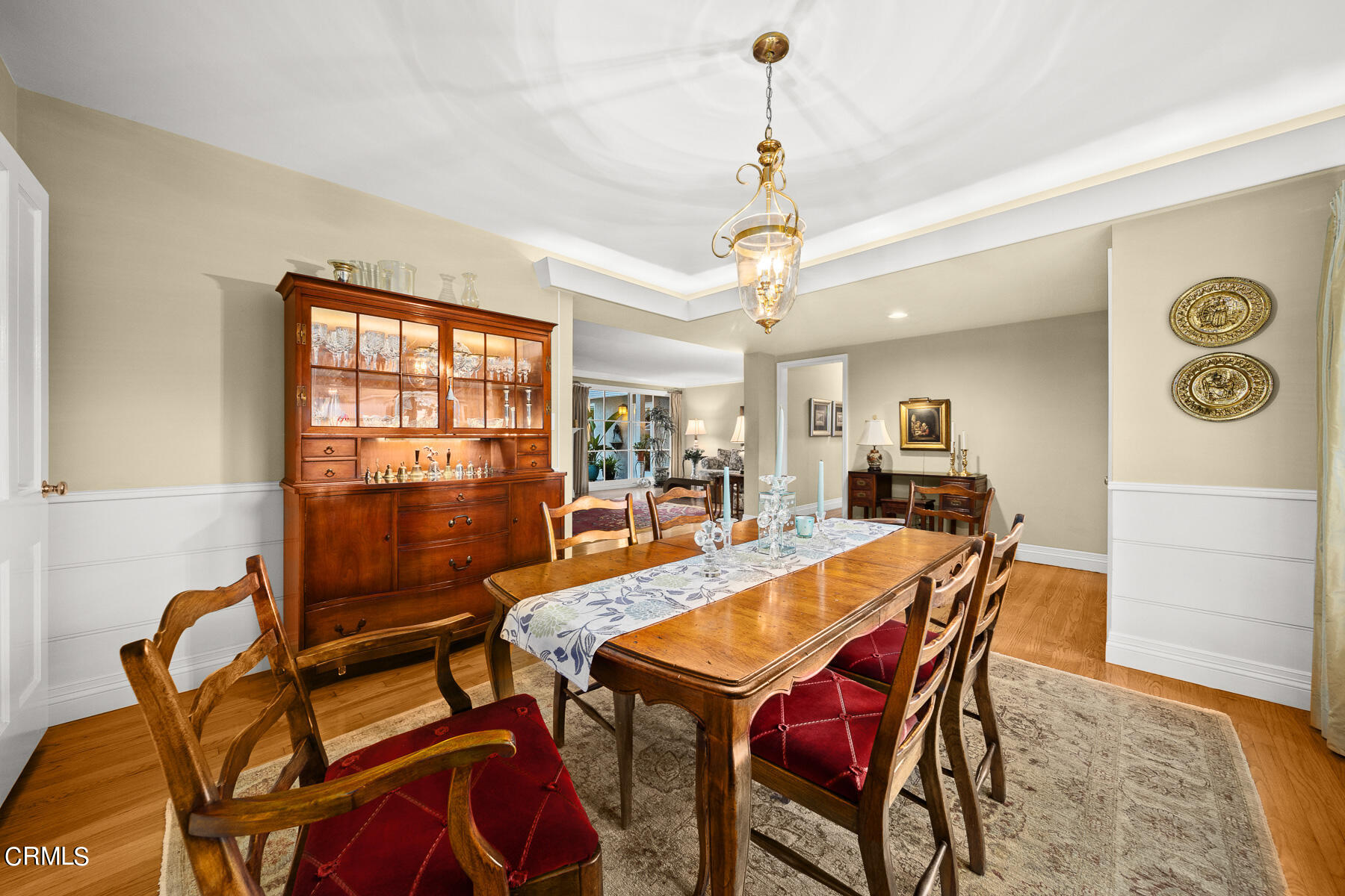 3780 Fairmeade Road Pasadena, CA 91107 - Photo 11 of 73 a dining room with furniture and window
