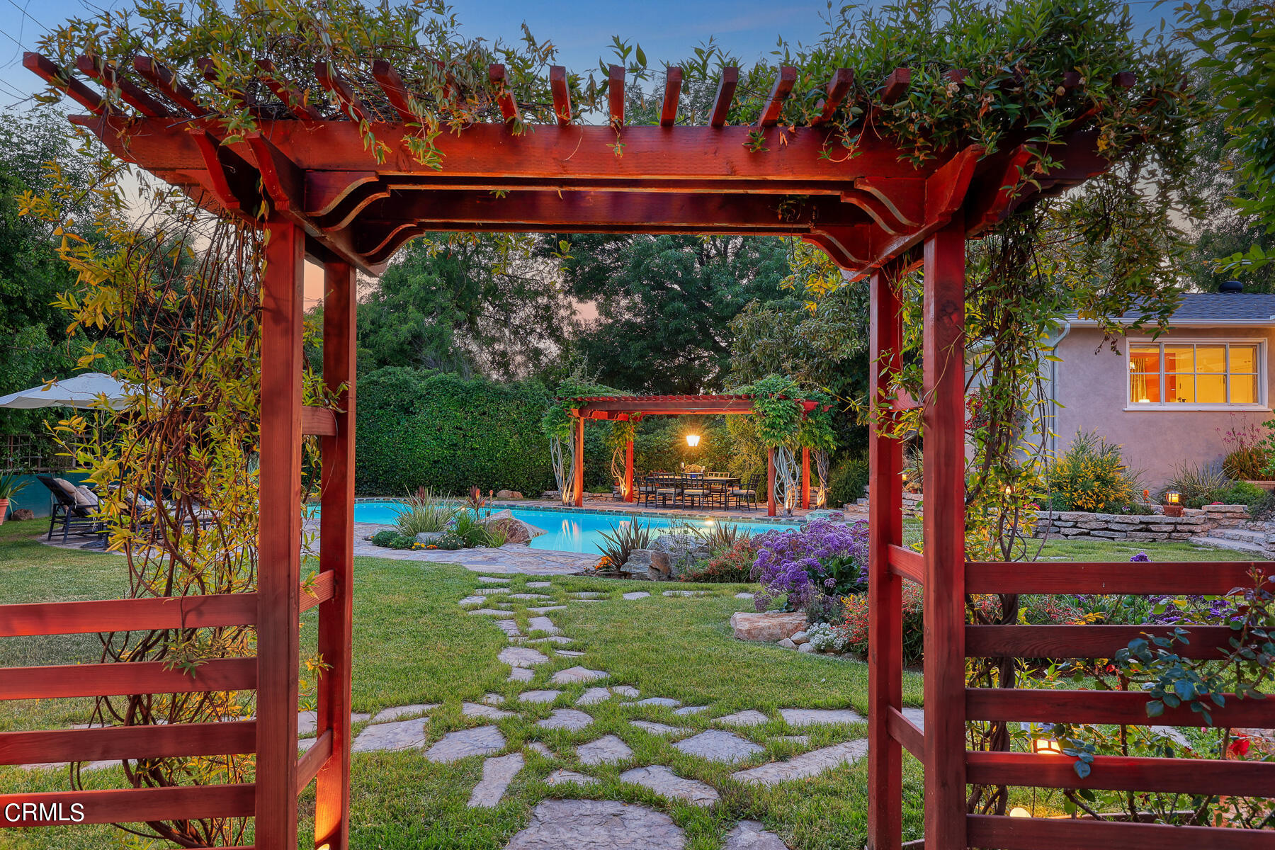 3780 Fairmeade Road Pasadena, CA 91107 - Photo 40 of 73 a view of a backyard with a garden and plants