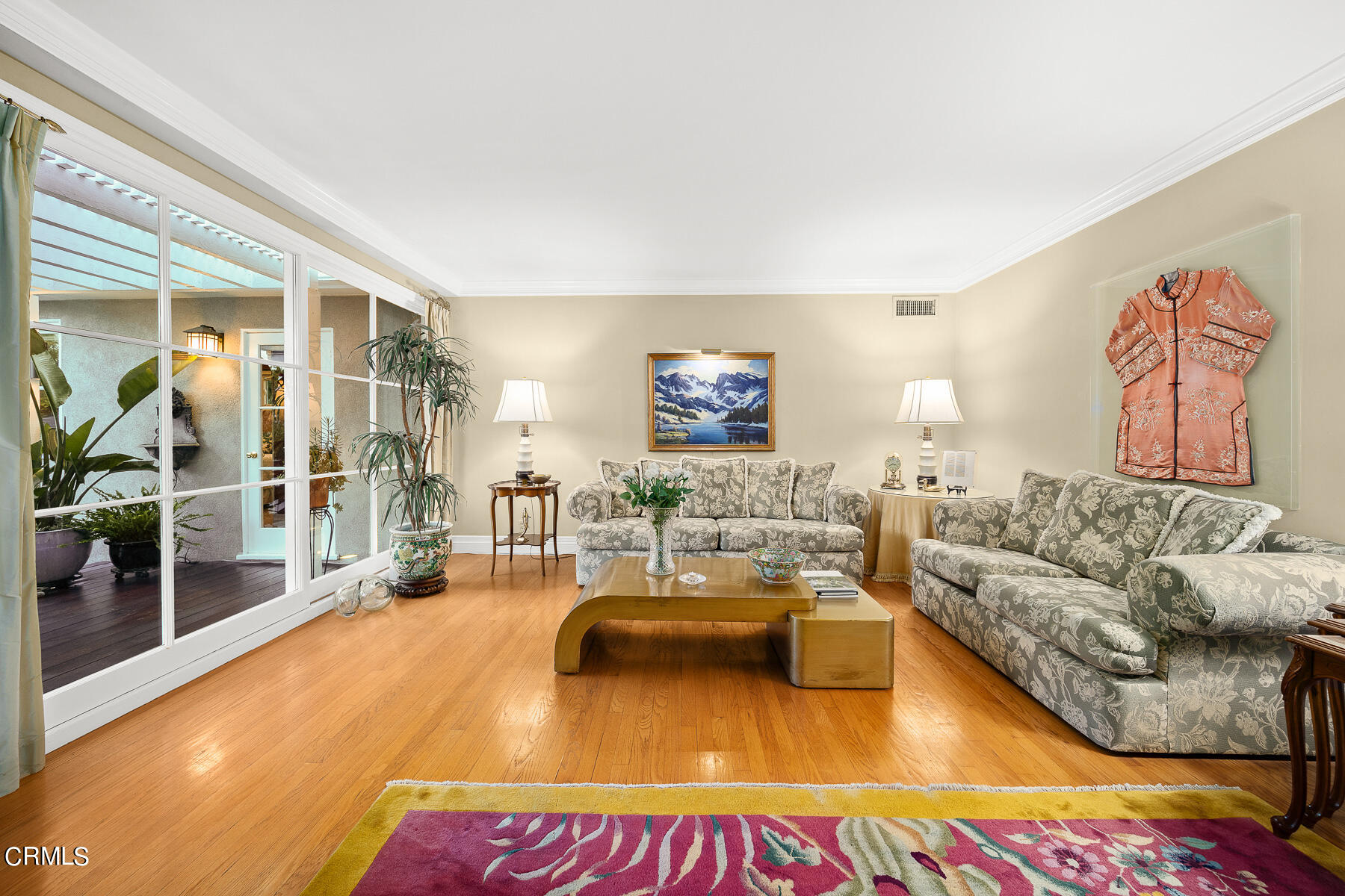 3780 Fairmeade Road Pasadena, CA 91107 - Photo 7 of 73 a living room with furniture and a flat screen tv