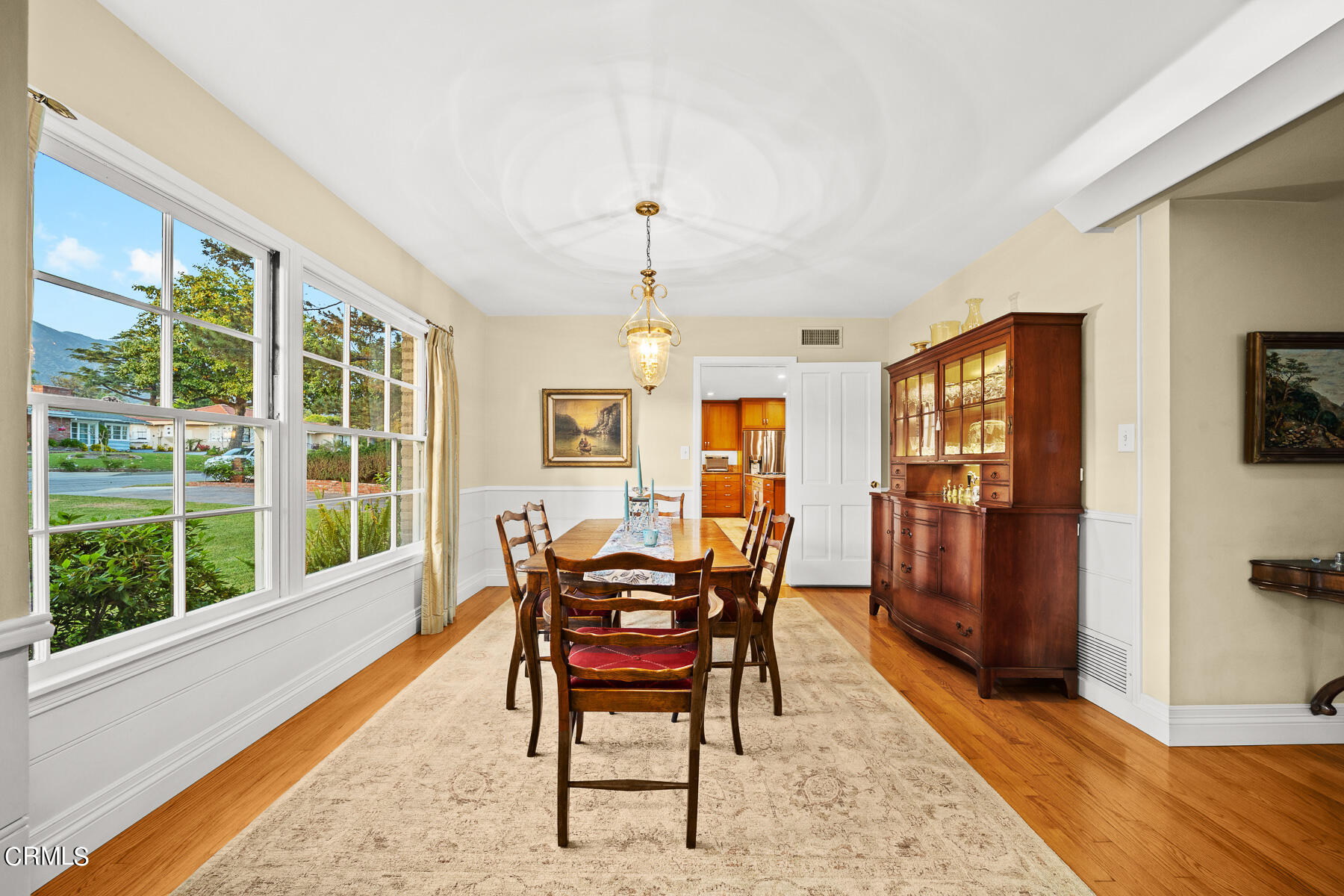 3780 Fairmeade Road Pasadena, CA 91107 - Photo 9 of 73 a dining room with furniture and window