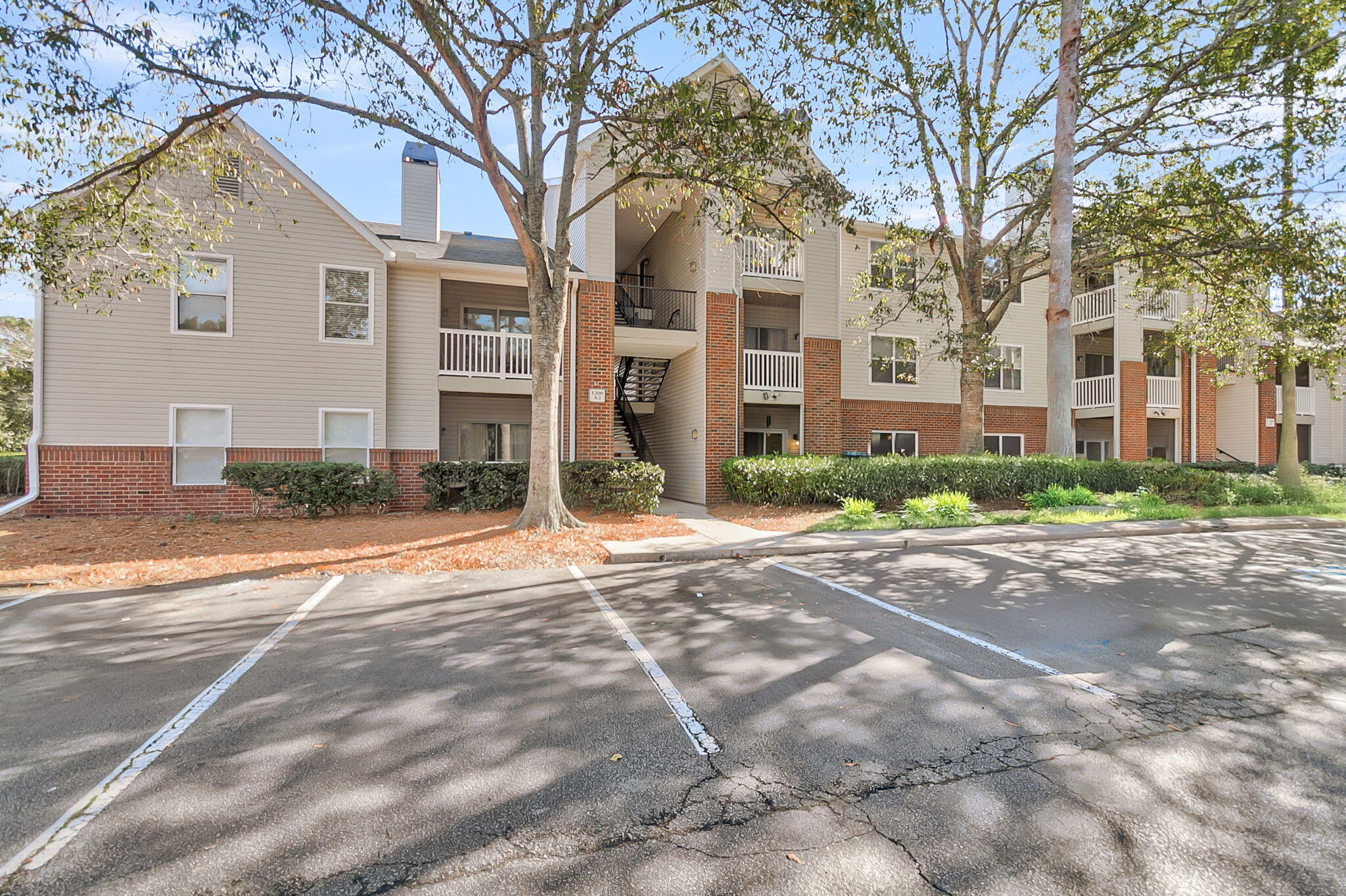 2011 North Highway 17, Unit 1300C Mount Pleasant, SC 29466 - Photo 1 of 46 CREM - 2011 N Hwy 17 Unit 1300C-2