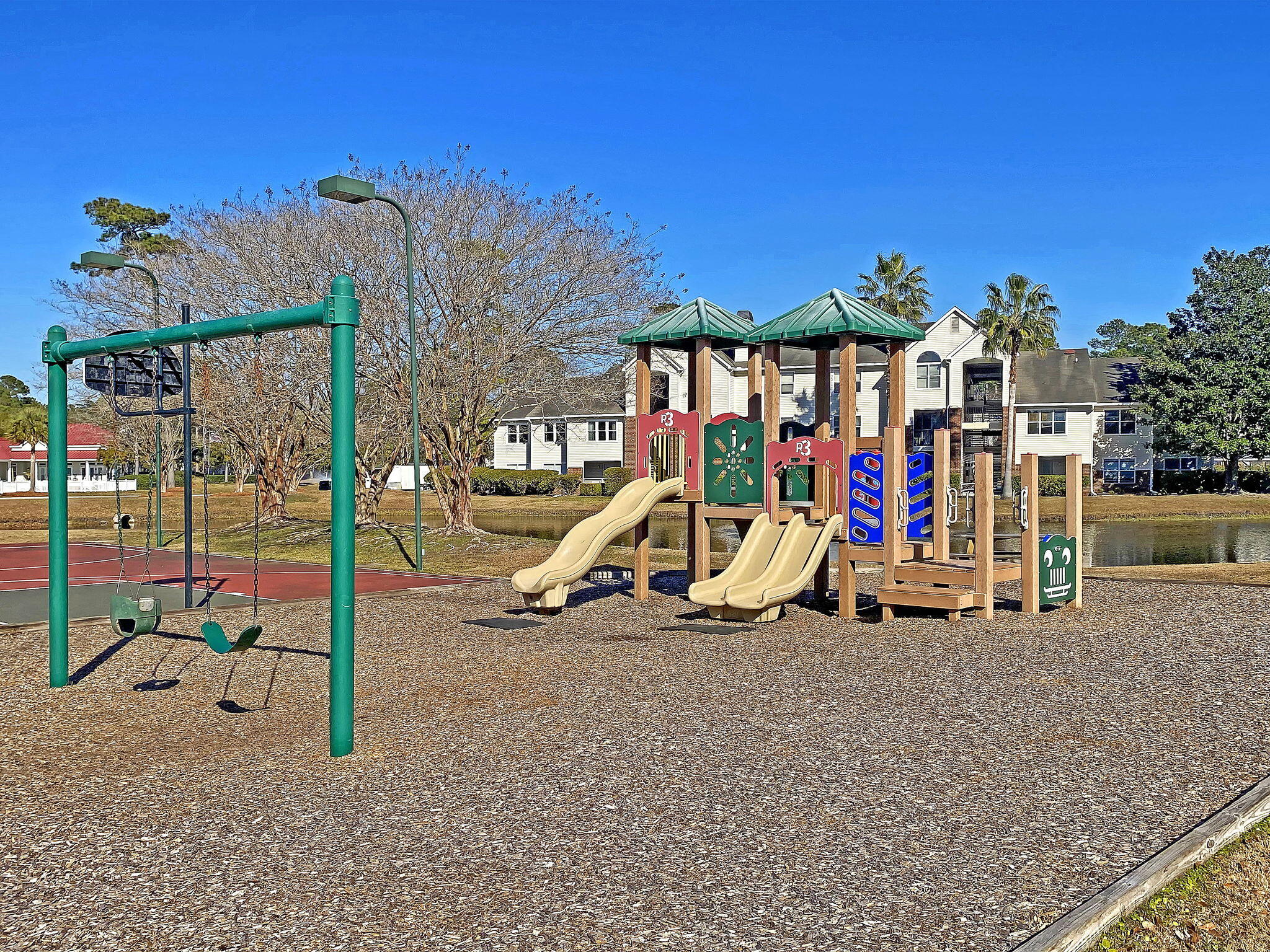 2011 North Highway 17, Unit 1300C Mount Pleasant, SC 29466 - Photo 32 of 46 CREM_The Meridian - amenities_004