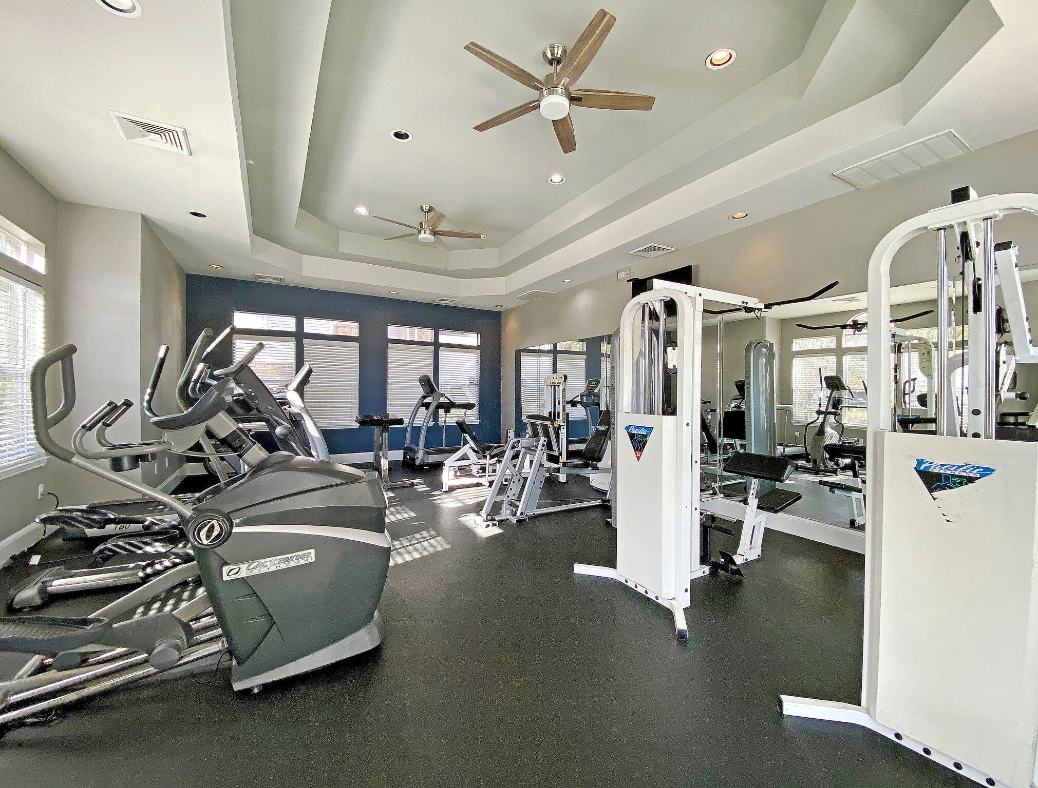 2011 North Highway 17, Unit 1300C Mount Pleasant, SC 29466 - Photo 40 of 46 CREM_The Meridian - amenities_012