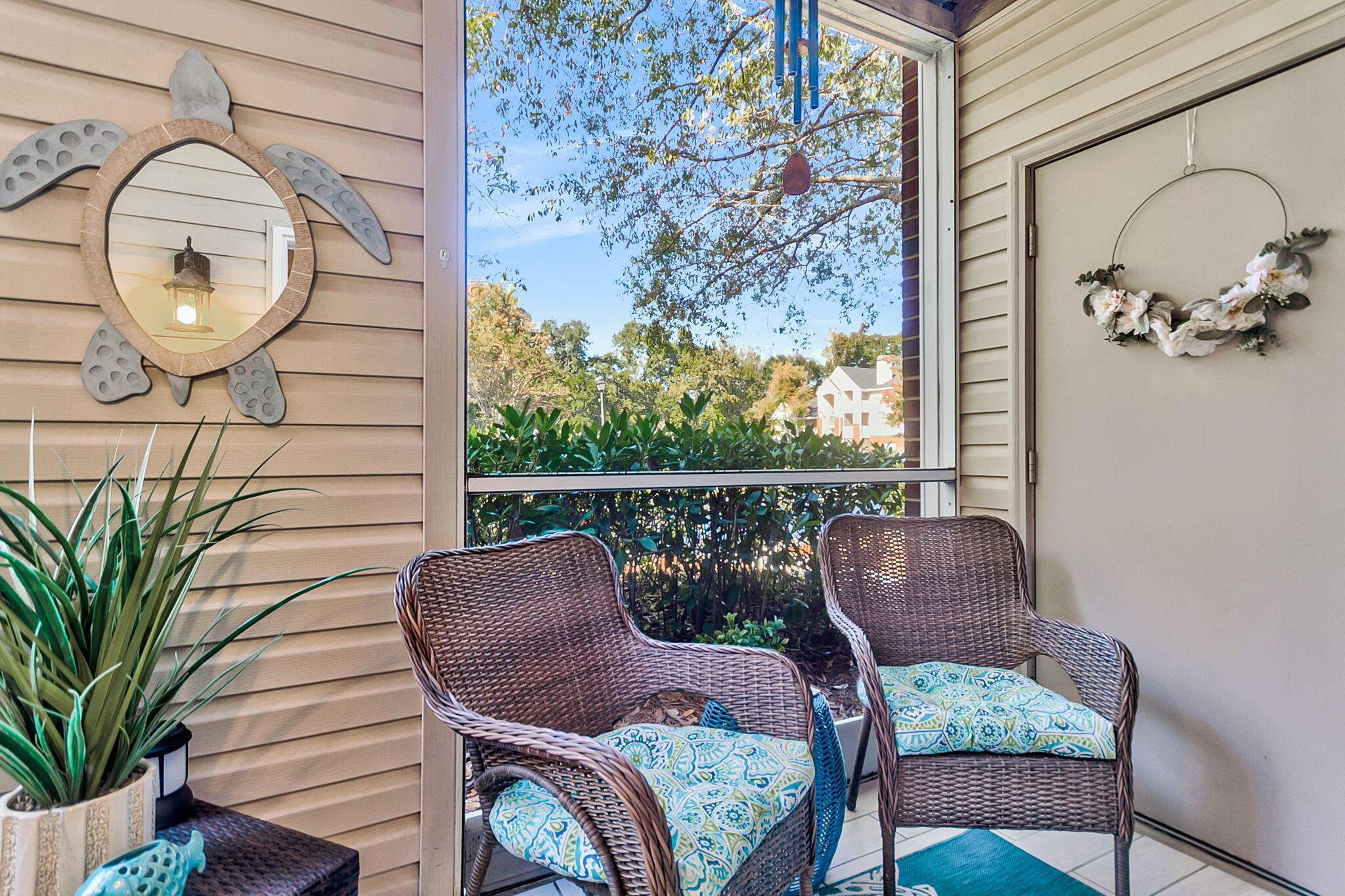 2011 North Highway 17, Unit 1300C Mount Pleasant, SC 29466 - Photo 10 of 46 CREM - 2011 N Hwy 17 Unit 1300C-11