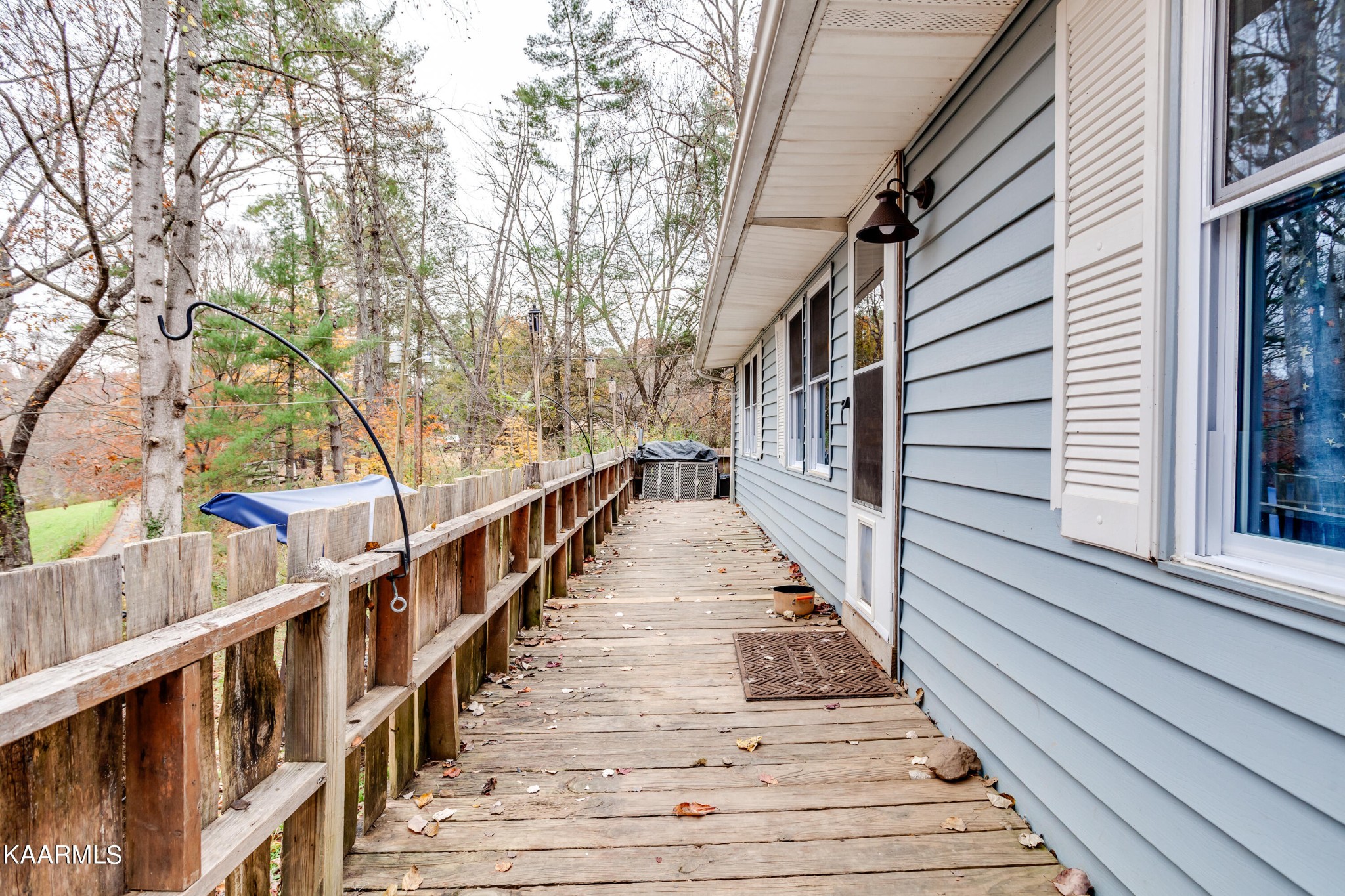 2018 Rhea Road Knoxville, TN 37920 - Photo 4 of 28 a view of entryway with wooden floor and fence