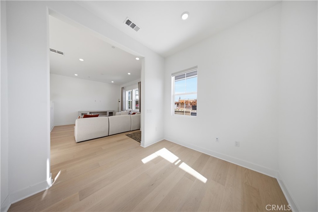 643 Gadwall Irvine, CA 92618 - Photo 8 of 40
