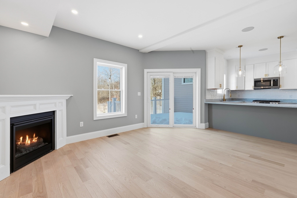 51 West Main Street, Unit 6R Georgetown, MA 01833 - Photo 16 of 40